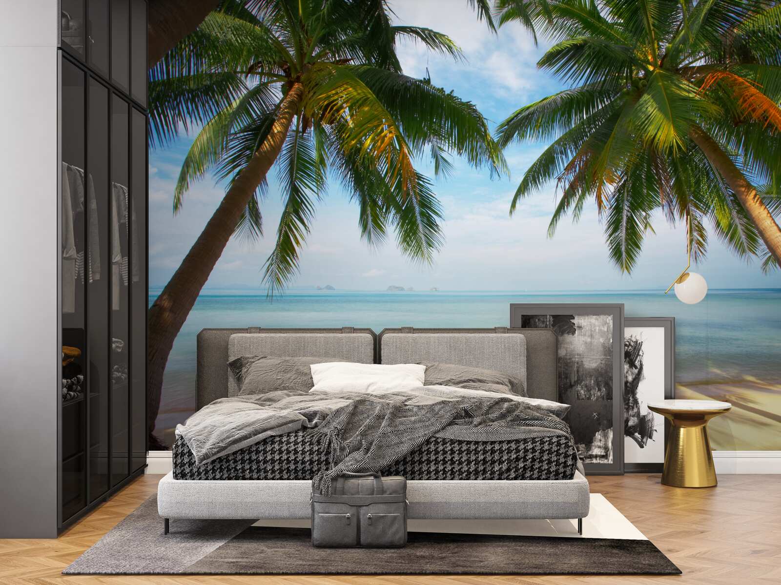 Fototapeta palmy na brehu mora s piesčitým povrchom