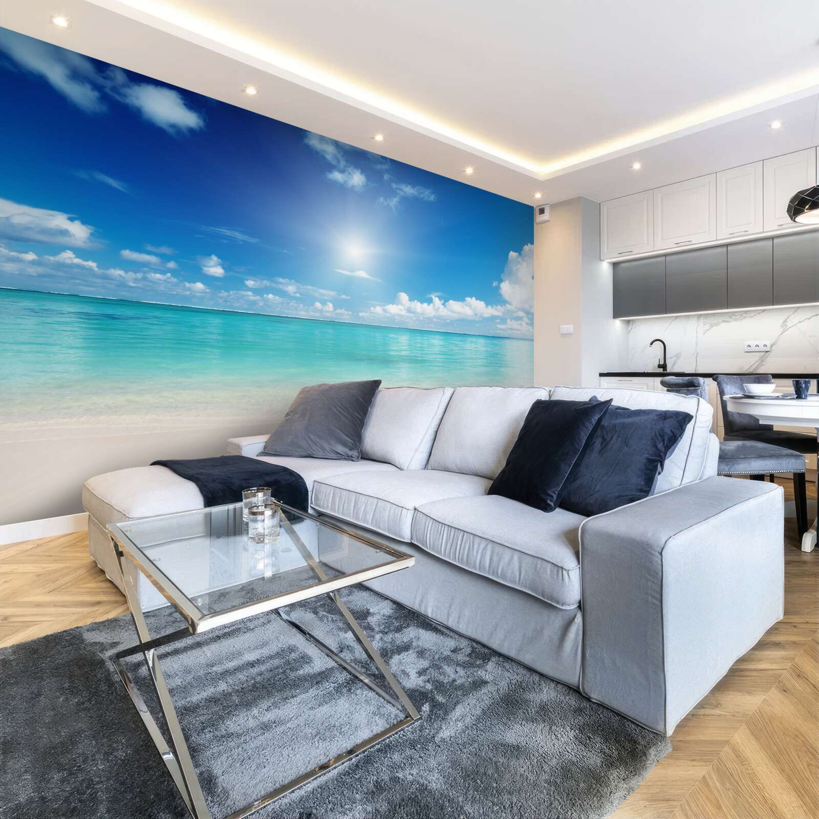 Fototapeta pokojná voda v blízkosti piesočnatého pobrežia