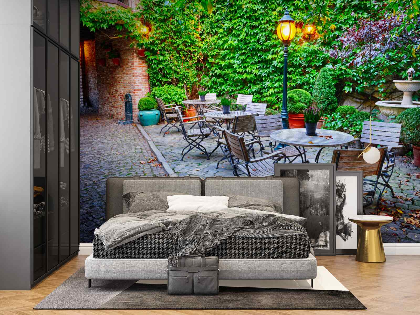 Fototapeta rastlina so zelenou stenou a pouličnou lampou