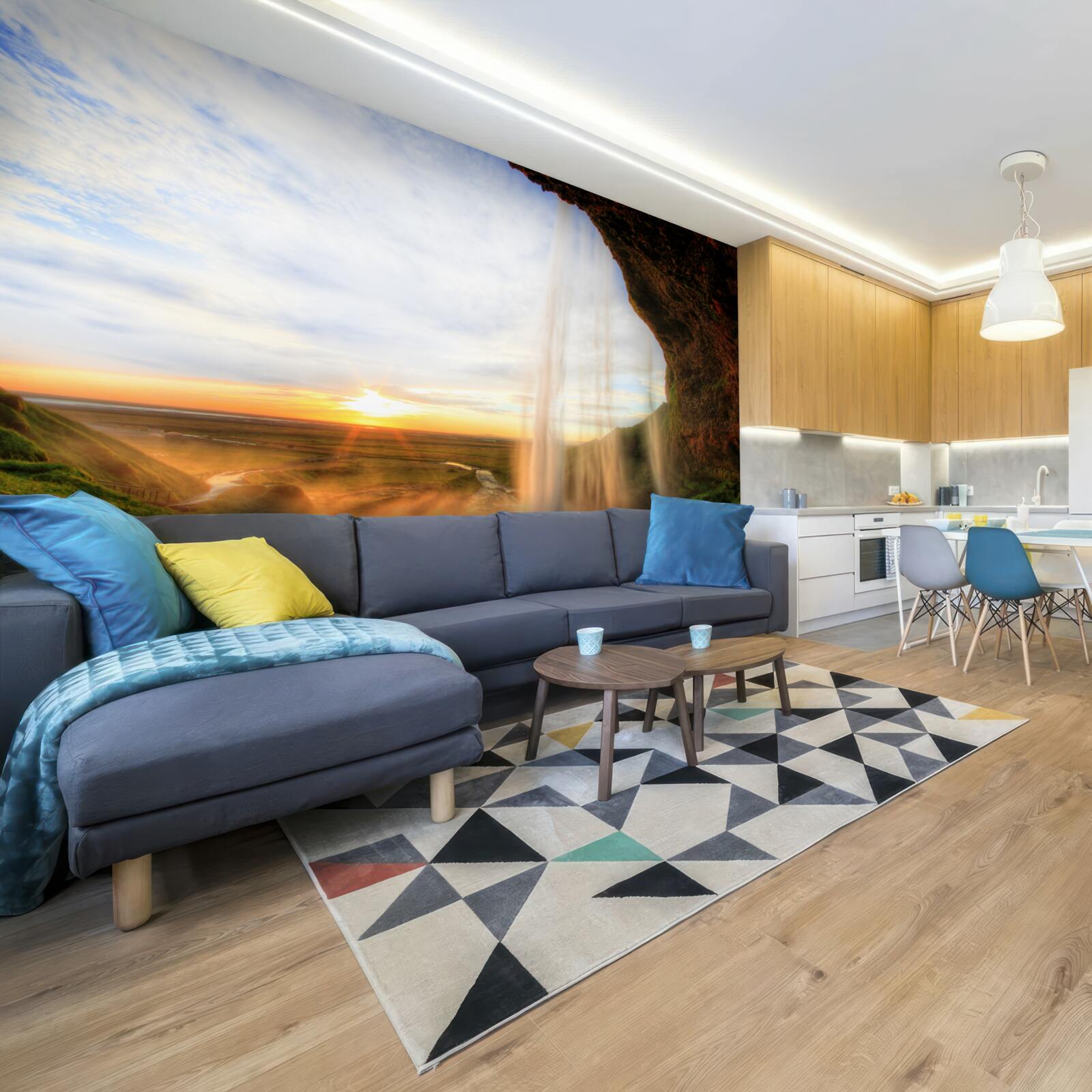 Fototapeta pád slnka osvetľujúci majestátne vodopády