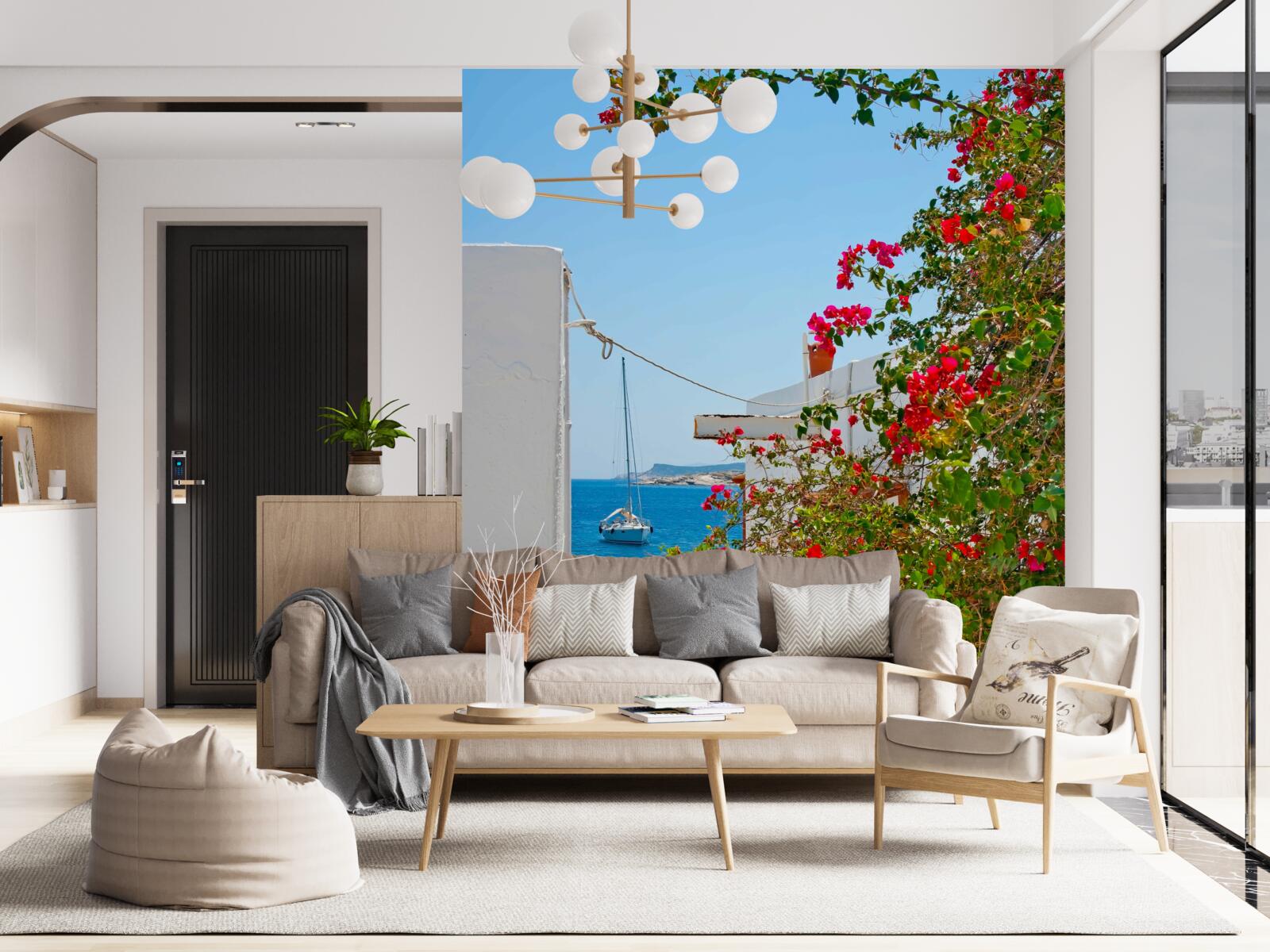 Fototapeta červená farba z granátového jablka sa cení na stenách bielych domov