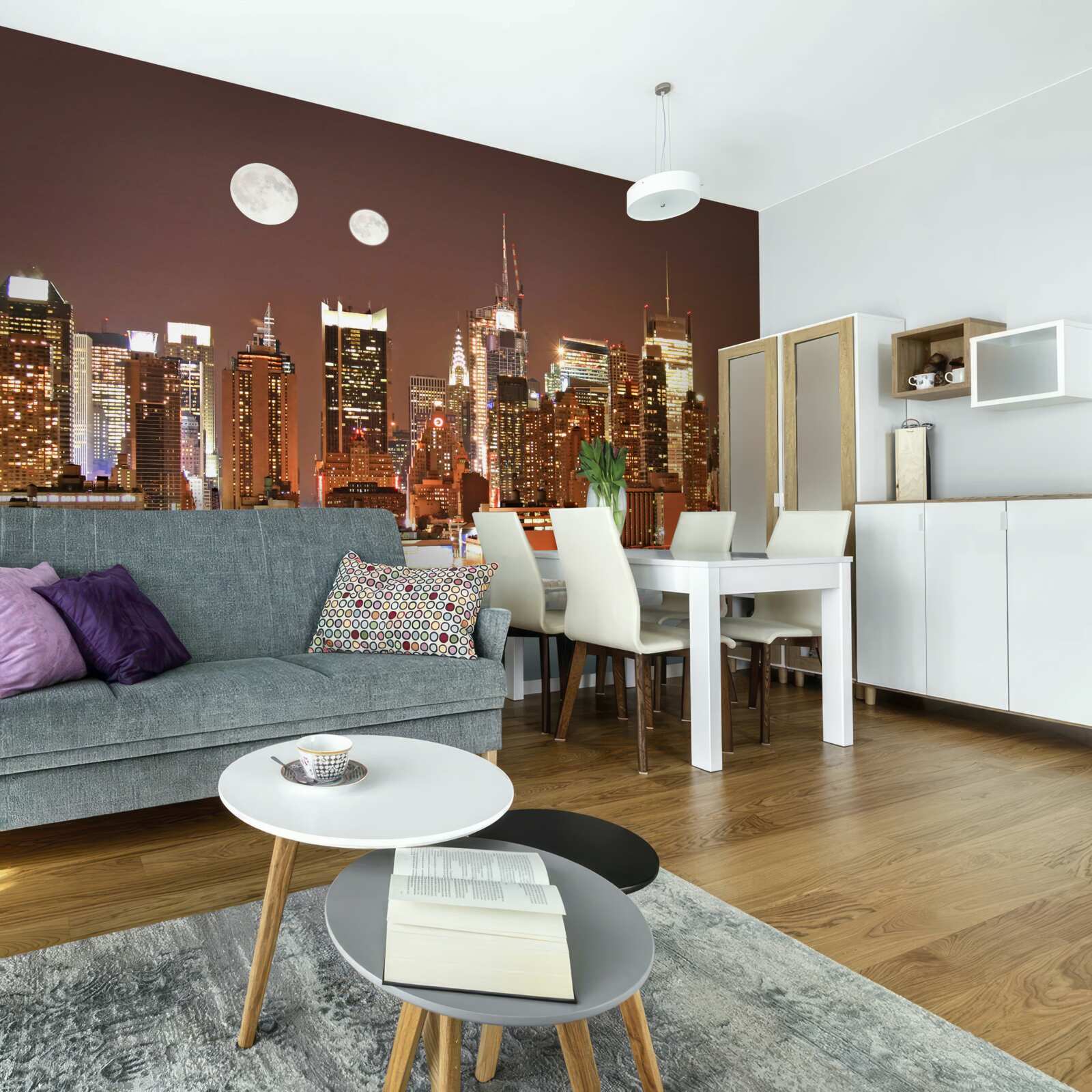 Fototapeta slnko a mesiac svietia nad obrovským mestom