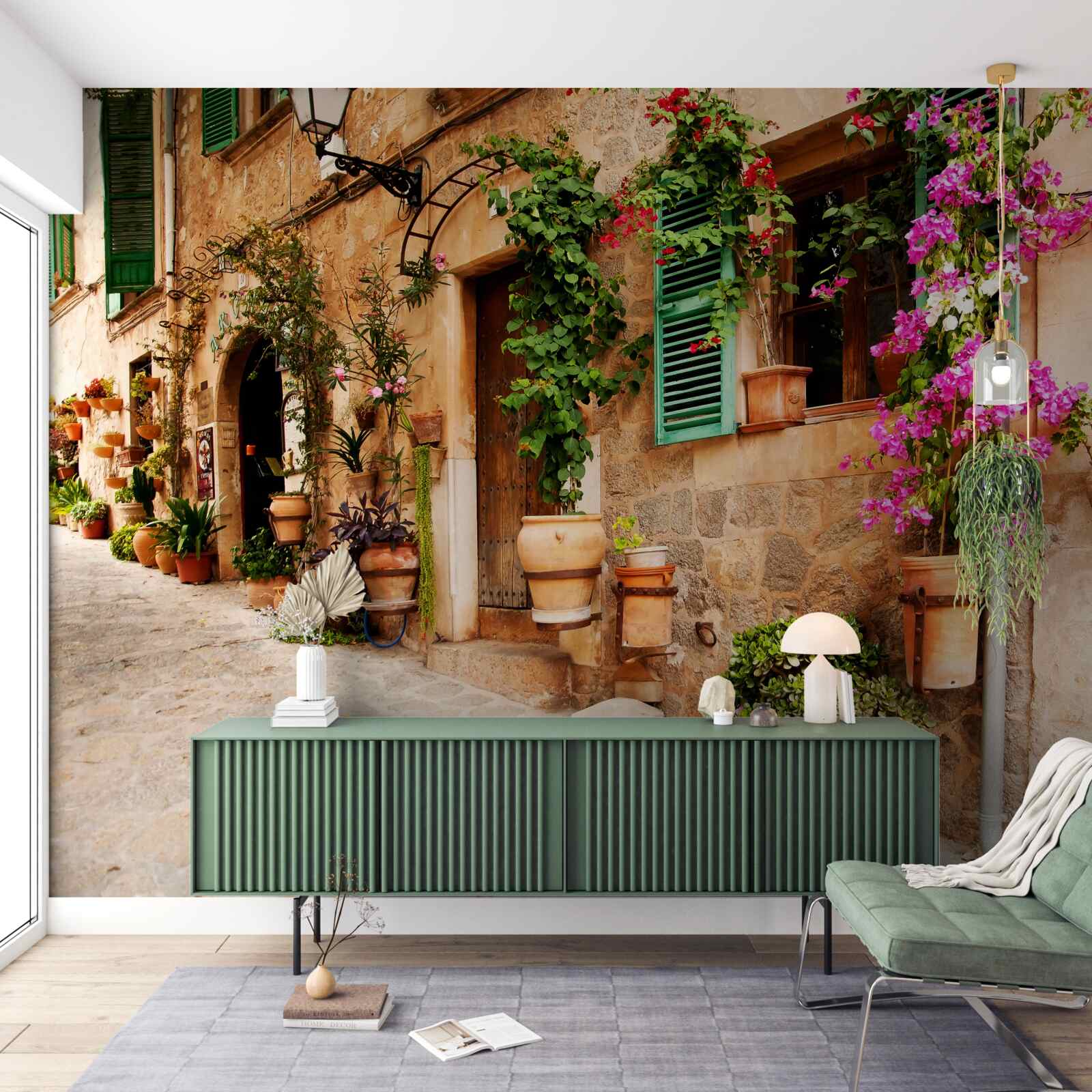 Fototapeta starobylá šikmá ulica zdobená kvetmi