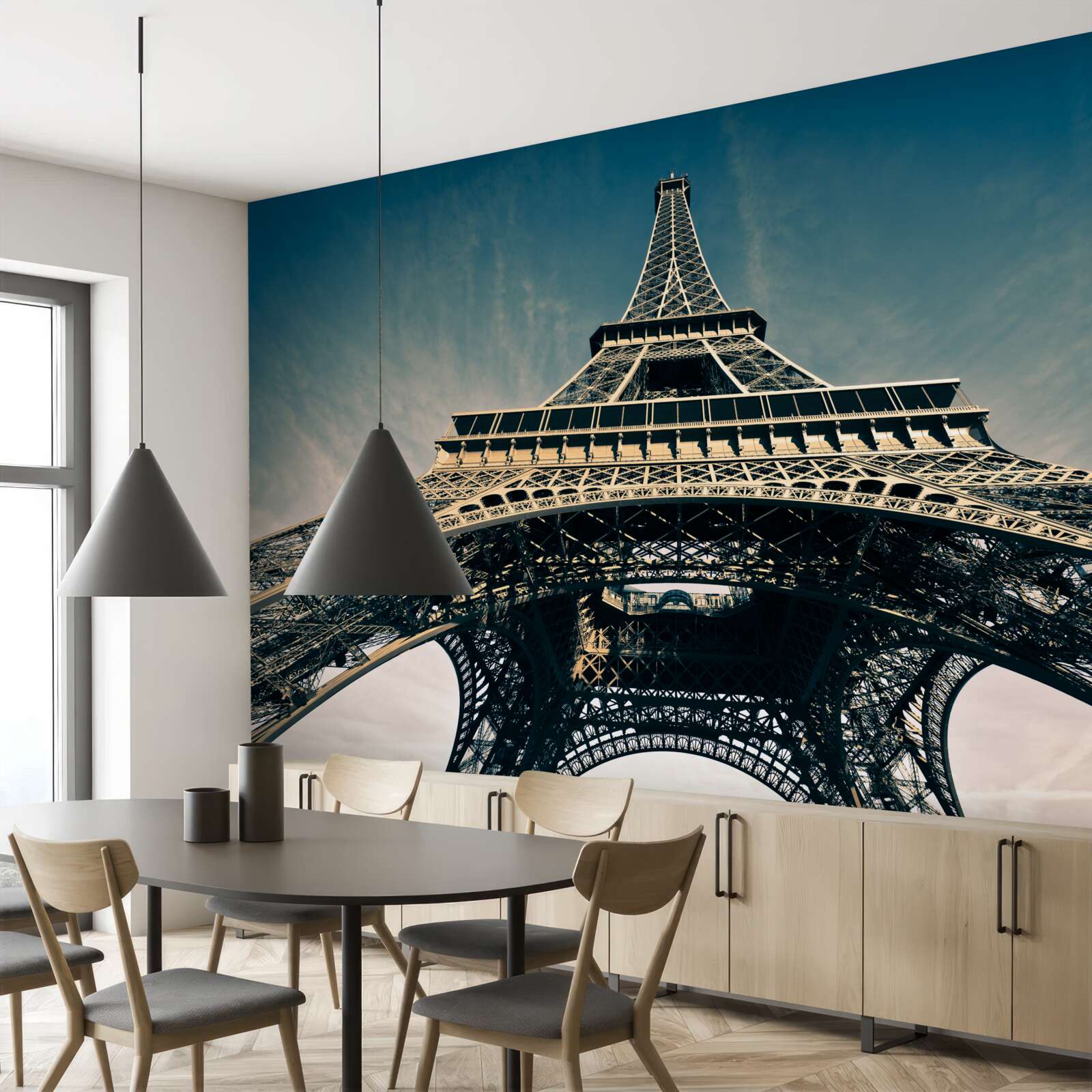 Fototapeta výstup na Eiffelovu vežu z dolnej strany