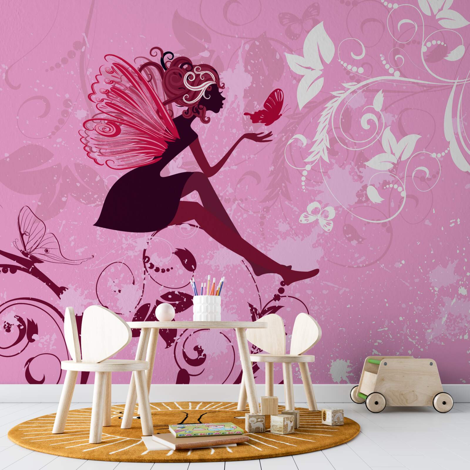 Fototapeta dievča sedelo na konári rastliny