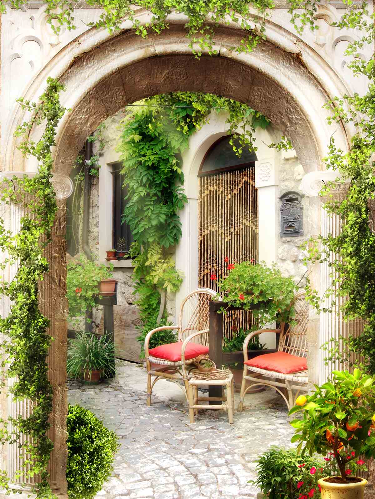 Fototapeta starobylé nádvorie v historickej časti mesta