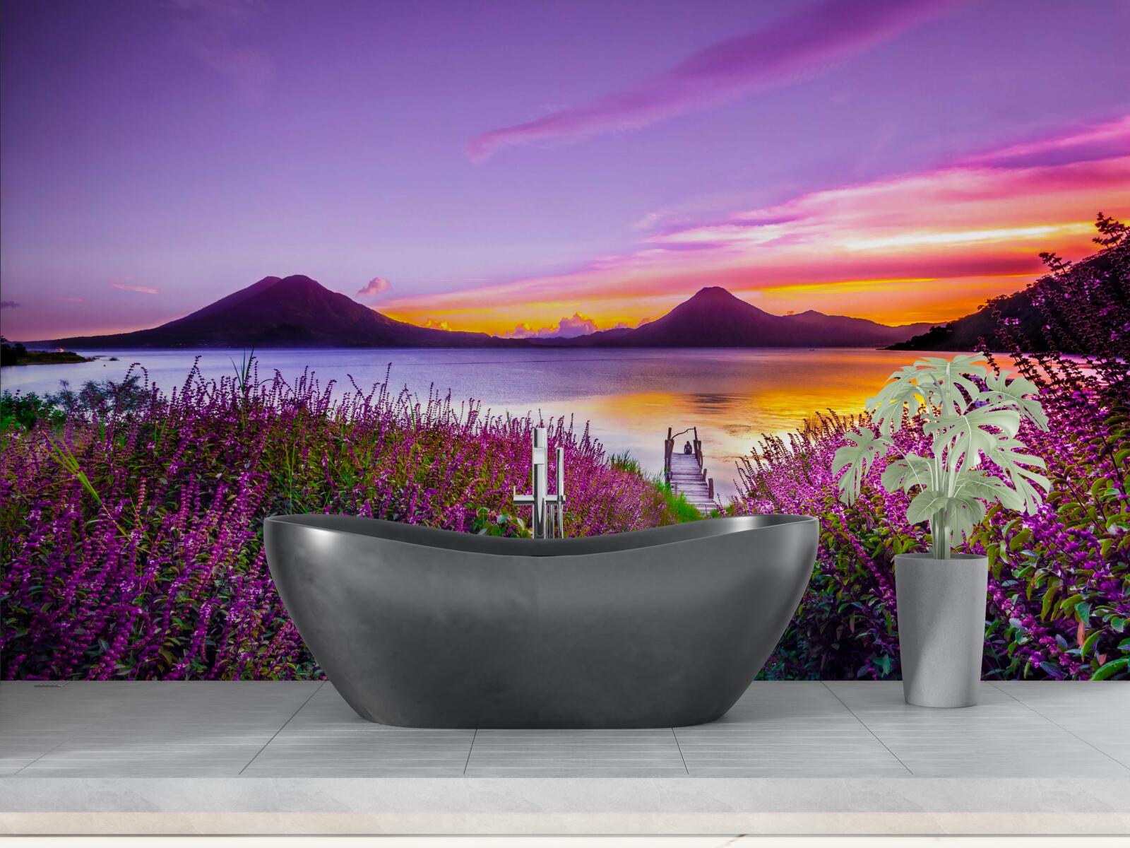 Fototapeta cesta obklopená kríkmi levandule