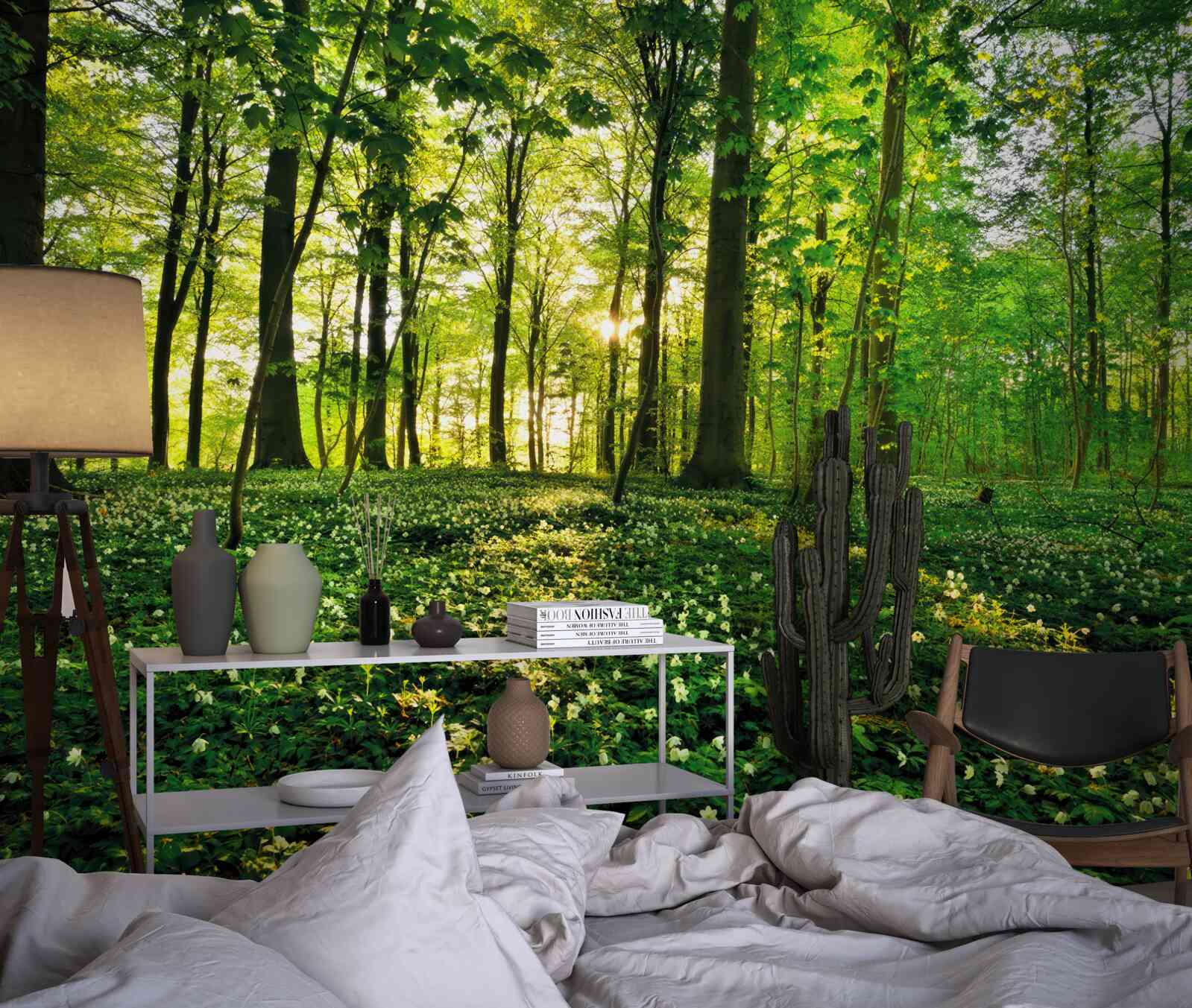 Fototapeta čistinka v lese pokrytá kvetmi