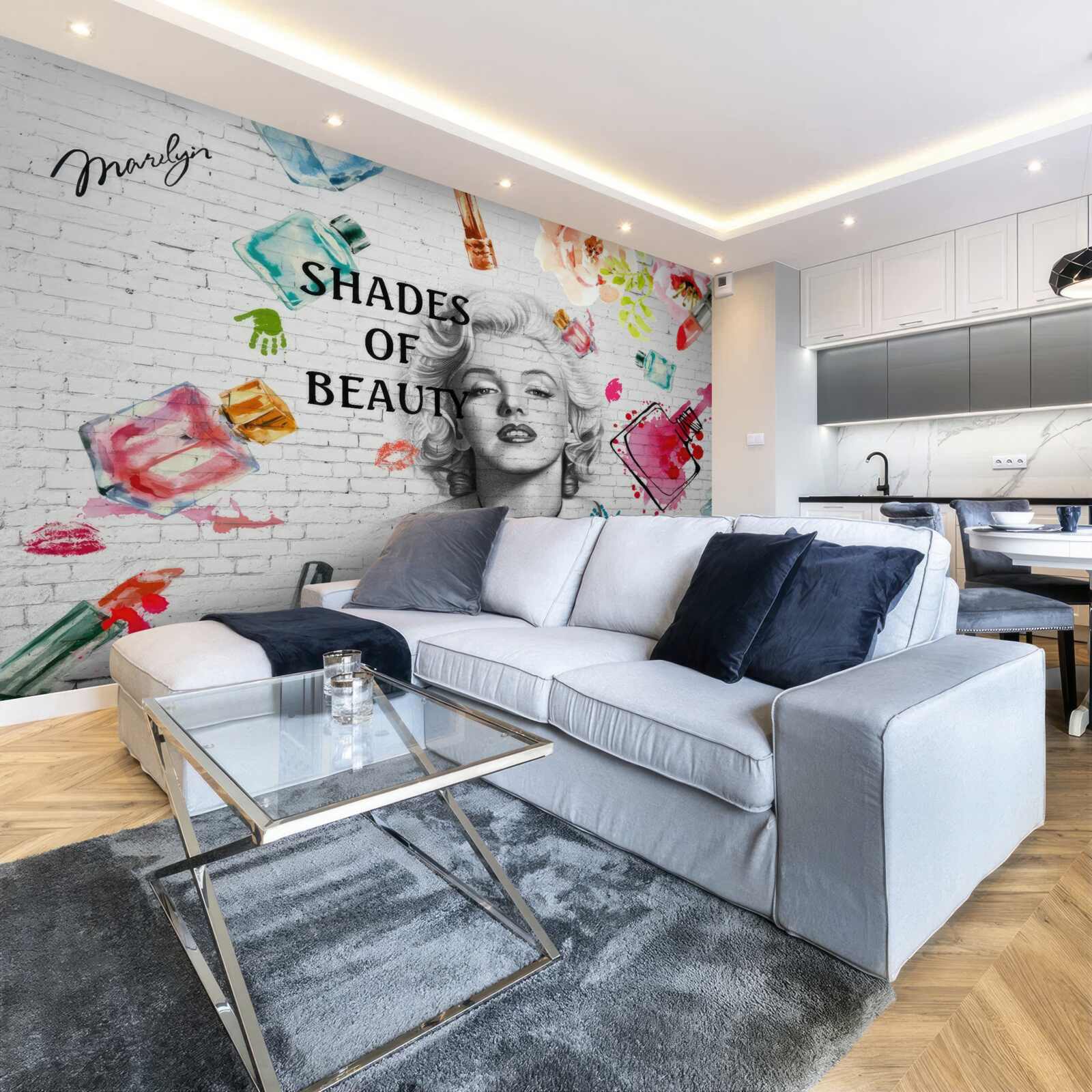 Fototapeta monroe na pozadí bielej tehlovej steny