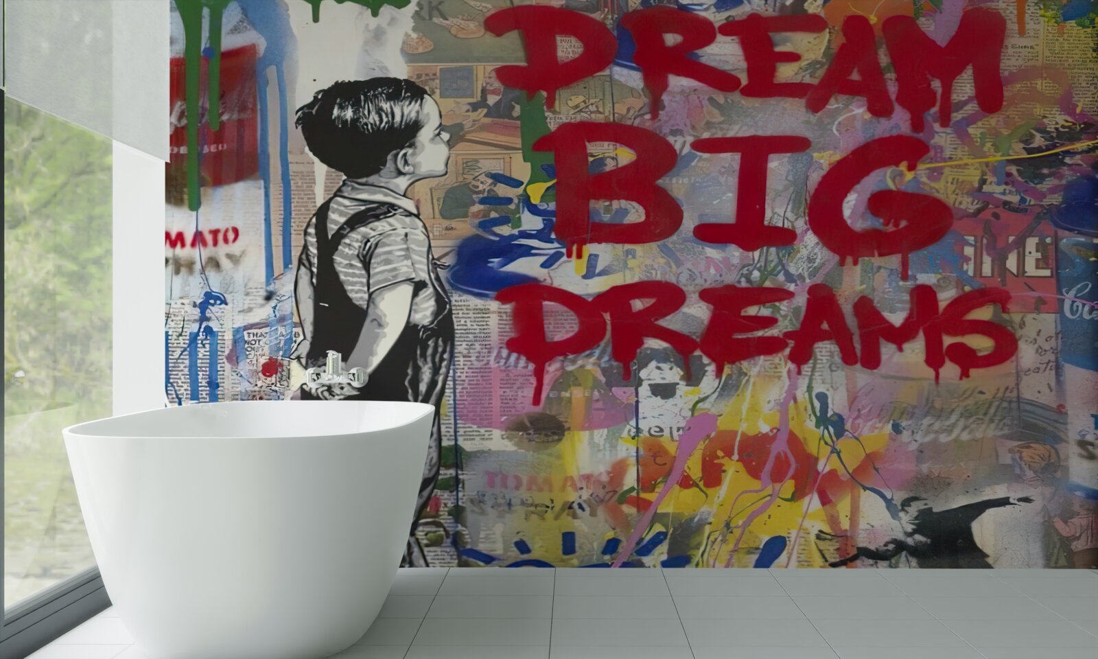 Fototapeta chlapec pozoruje stenu pokrytú kresbami