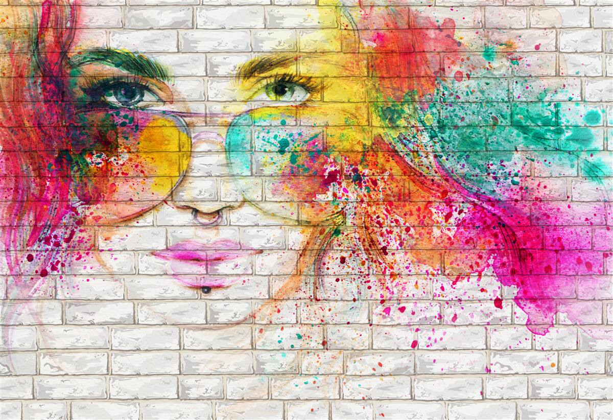 Fototapeta obrázok dievčaťa s okuliarmi na snehobielej tehlovej stene