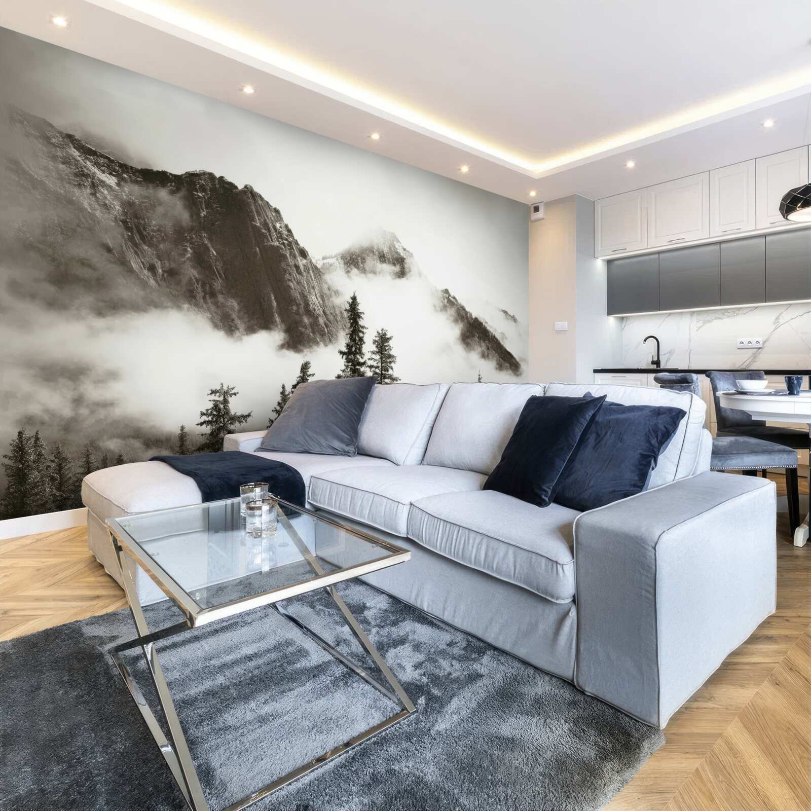 Fototapeta hory v čiernej a bielej farbe, zahalené v hmle